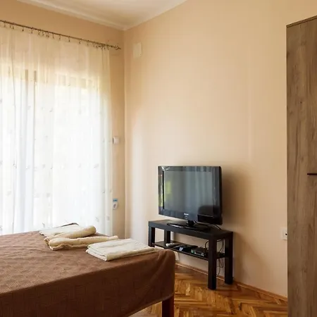 Apartment 1 *